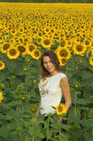 Юля проститутка из интим салона МСК у метро Кропоткинская ближайший салон проституток